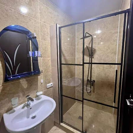 Luxure Apartments Batumi Exterior photo